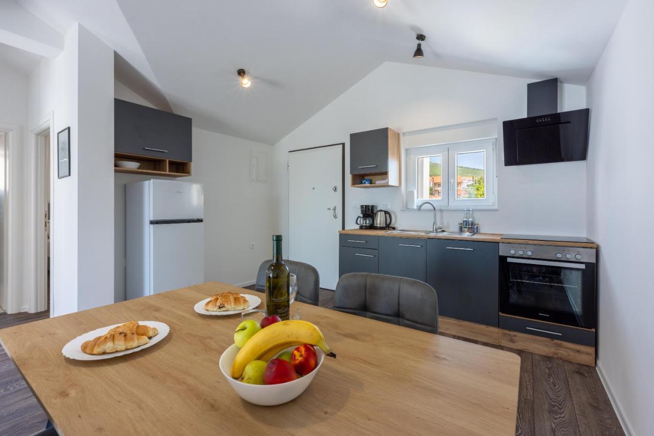 Luxury Apartments Lovorka 3 & 4***/**** เซลเซ ภายนอก รูปภาพ